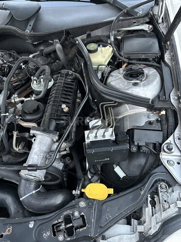 Mercedes C 220 2003, 250,000 km - 2.1 l - Bakı