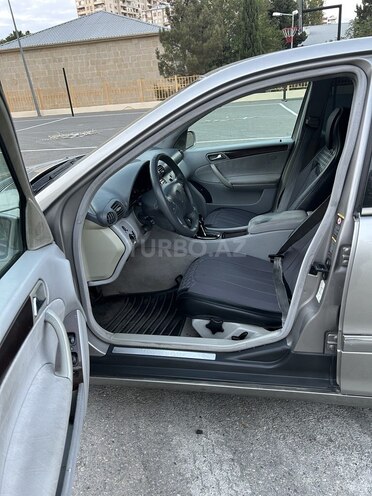 Mercedes C 220 2003, 250,000 km - 2.1 l - Bakı