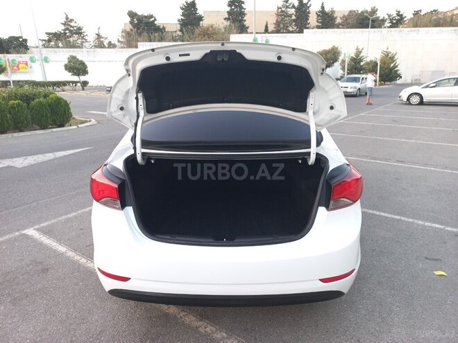 Hyundai Elantra 2015, 110,500 km - 1.8 l - Bakı