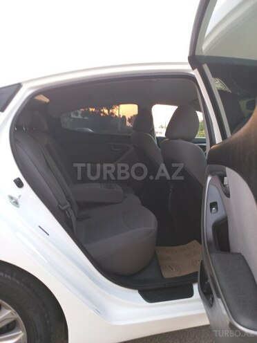 Hyundai Elantra 2015, 110,500 km - 1.8 l - Bakı