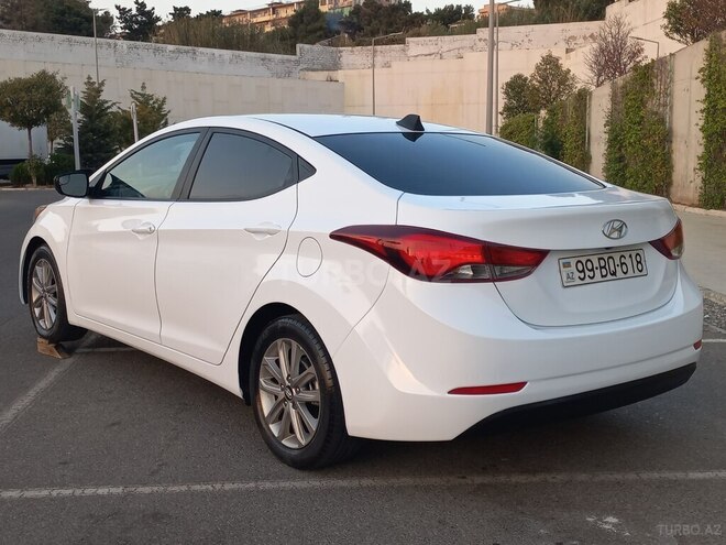 Hyundai Elantra 2015, 110,500 km - 1.8 l - Bakı