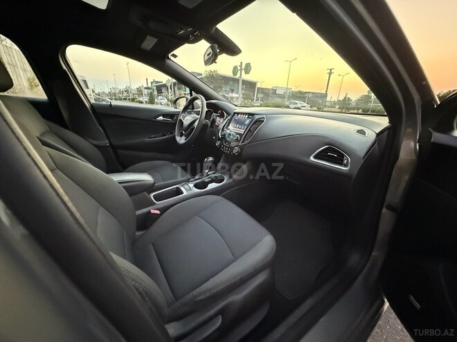 Chevrolet Cruze 2017, 133,900 km - 1.4 l - Bakı