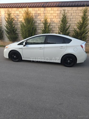 Toyota Prius 2015, 329,000 km - 1.8 l - Bakı
