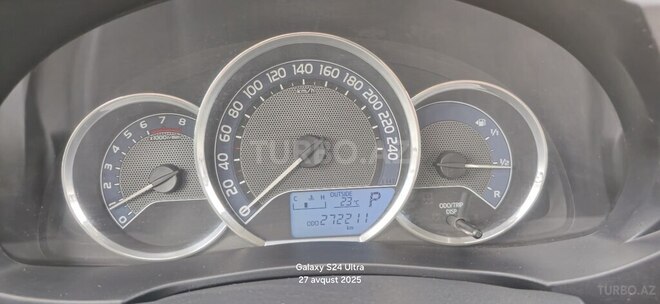 Toyota Corolla 2014, 272,211 km - 1.6 l - Bakı