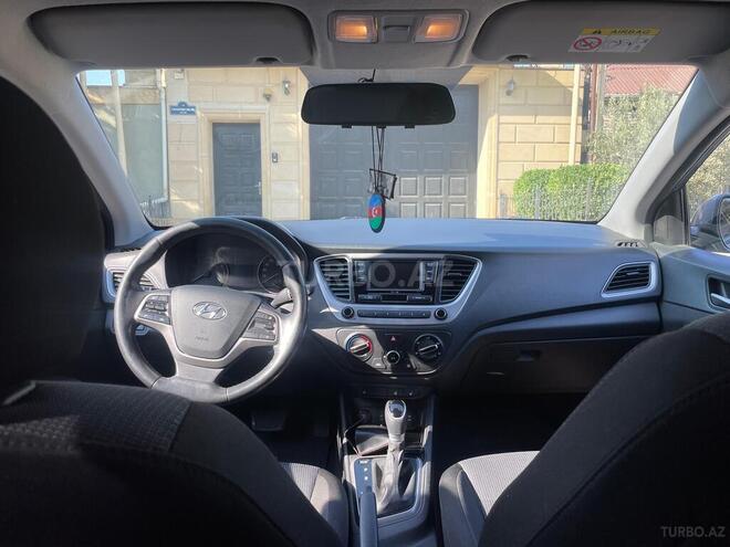 Hyundai Accent 2018, 100,000 km - 1.6 l - Bakı