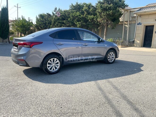 Hyundai Accent 2018, 100,000 km - 1.6 l - Bakı