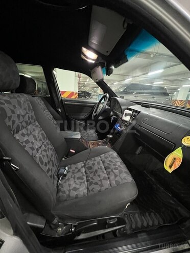Mercedes C 220 1999, 390,000 km - 2.2 л - Bakı
