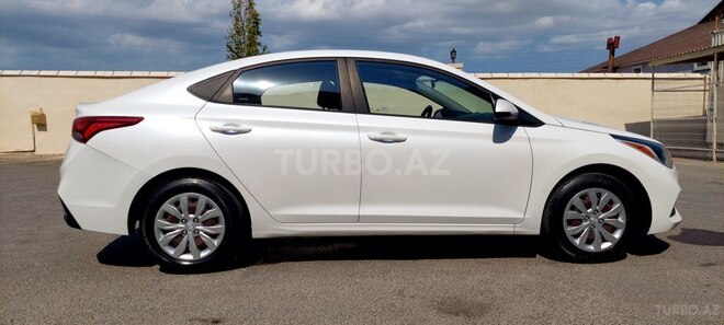 Hyundai Accent 2019, 23,000 km - 1.6 л - Bakı