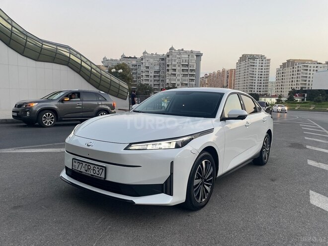 Changan Qiyuan A05 2025, 40,500 km - 1.5 л - Bakı