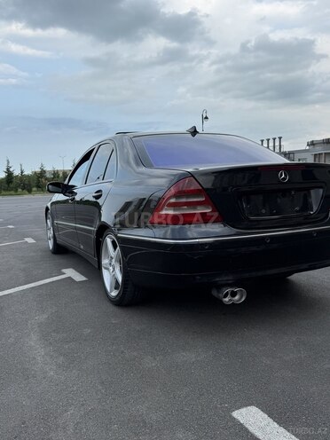 Mercedes C 200 2001, 299,378 km - 2.0 л - Sumqayıt