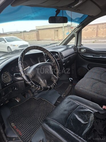 Hyundai H-1 2003, 350,000 km - 2.4 l - Şirvan