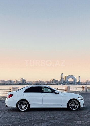 Mercedes C 300 2017, 98,800 km - 2.0 l - Bakı