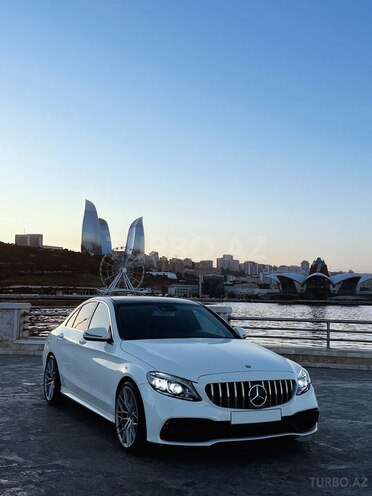 Mercedes C 300 2017, 98,800 km - 2.0 l - Bakı