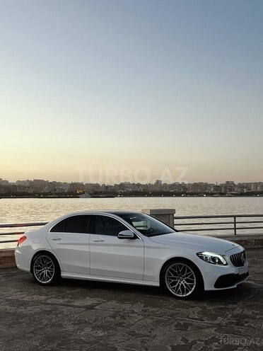 Mercedes C 300 2017, 98,800 km - 2.0 l - Bakı