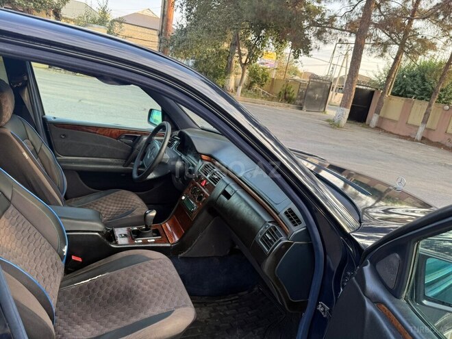 Mercedes E 220 1995, 345,876 km - 2.2 l - İmişli