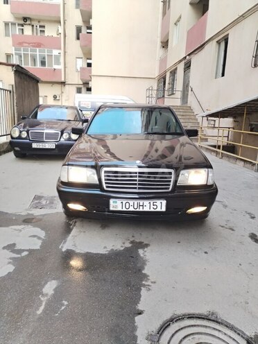 Mercedes C 180 1999, 423,801 km - 1.8 l - Bakı
