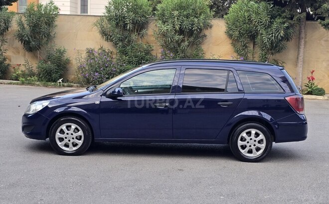 Opel Astra 2009, 200,300 km - 1.3 l - Bakı
