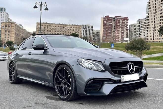 Mercedes E 220 d 2019, 109,000 km - 2.0 л - Bakı