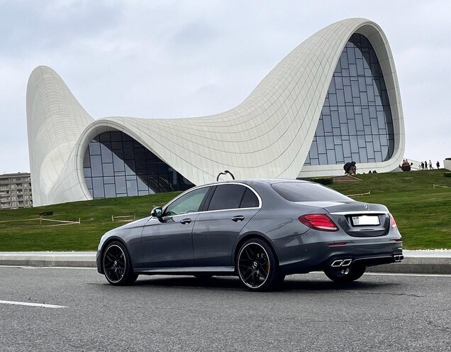 Mercedes E 220 d 2019, 109,000 km - 2.0 л - Bakı