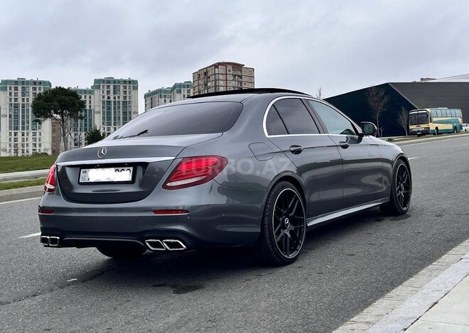 Mercedes E 220 d 2019, 109,000 km - 2.0 л - Bakı