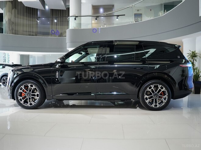 Lynk & Co 900-4
