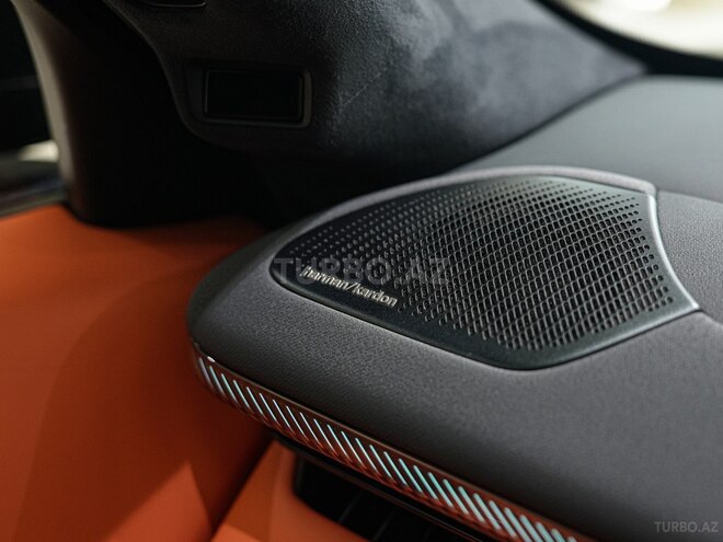 Lynk & Co 900-23