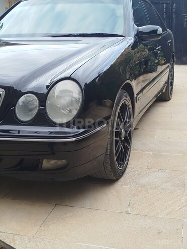Mercedes E 240 2000, 378,000 km - 2.6 l - Bakı