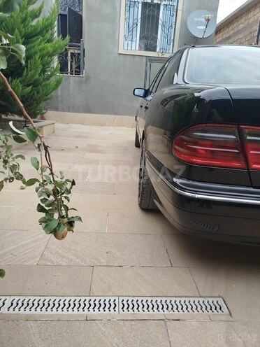 Mercedes E 240 2000, 378,000 km - 2.6 l - Bakı
