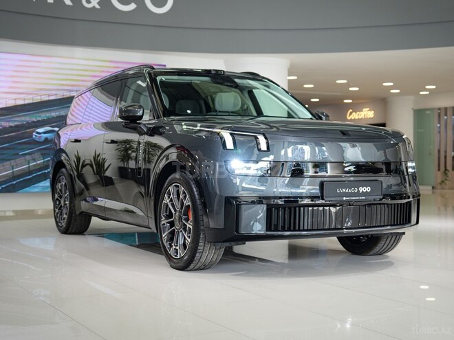 Lynk & Co 900-3