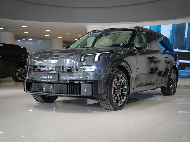 Lynk & Co 900-1