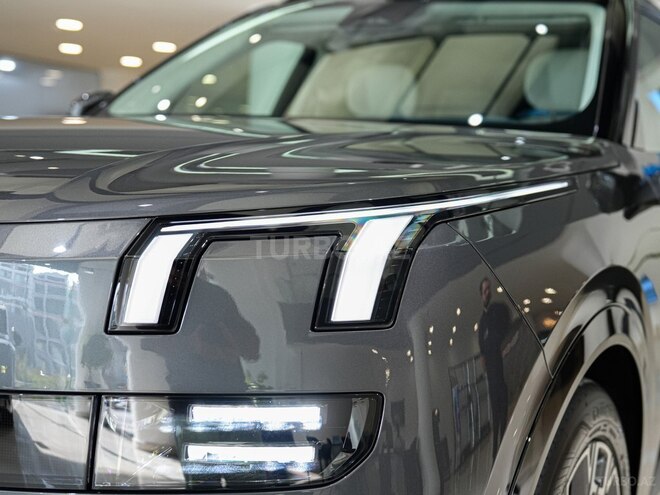 Lynk & Co 900-10