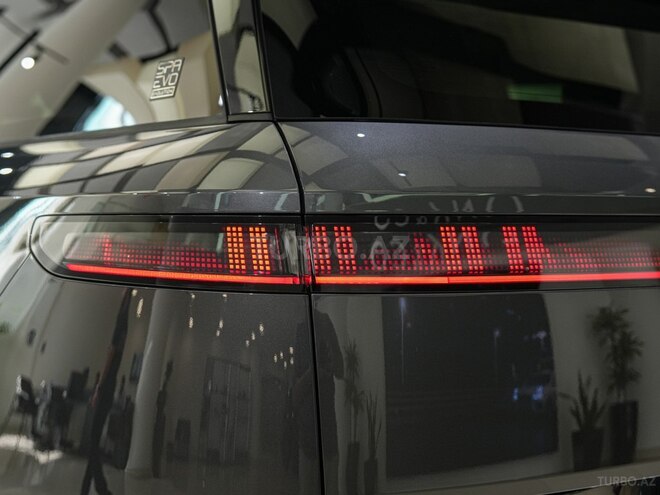 Lynk & Co 900-11