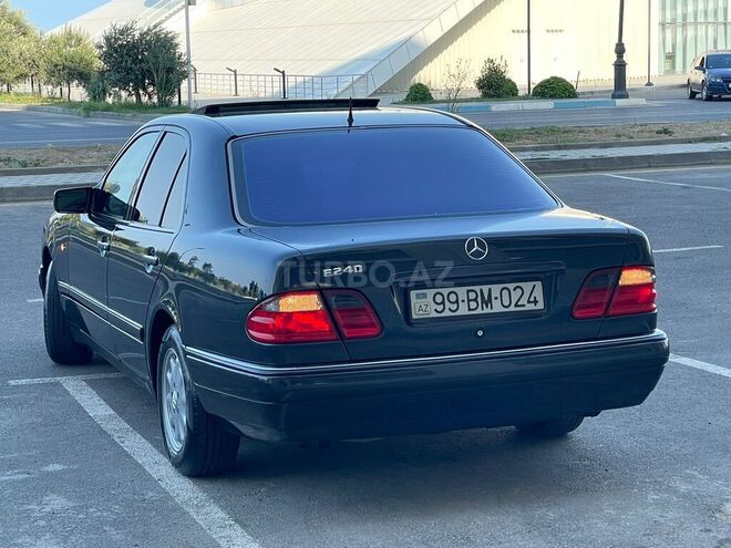 Mercedes E 240 1998, 345,216 km - 2.4 l - Sumqayıt
