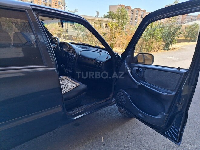 Chevrolet Niva 2008, 621,686 km - 1.7 л - Bakı