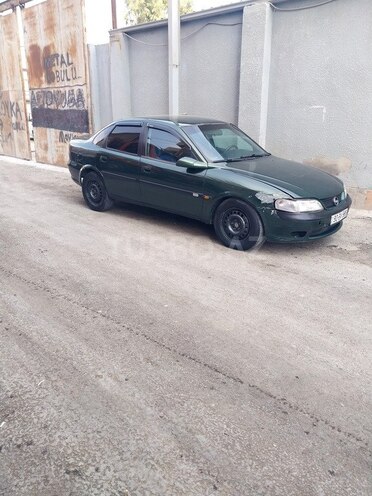 Opel Vectra 1998, 210,000 km - 2.0 л - Bakı