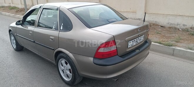 Opel Vectra 1996, 350,000 km - 1.8 l - Sumqayıt