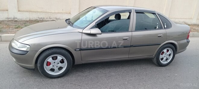 Opel Vectra 1996, 350,000 km - 1.8 l - Sumqayıt