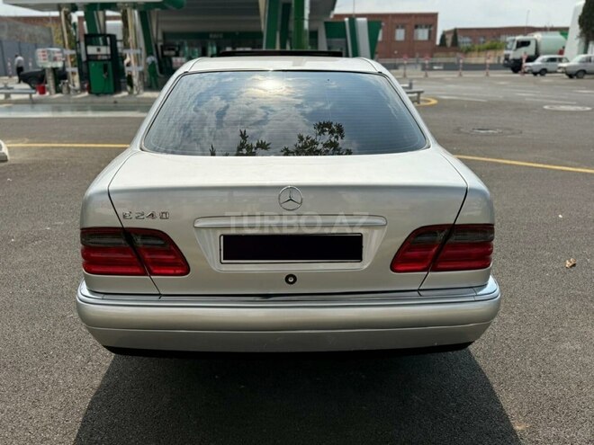 Mercedes E 240 1999, 298,652 km - 2.4 l - Gəncə