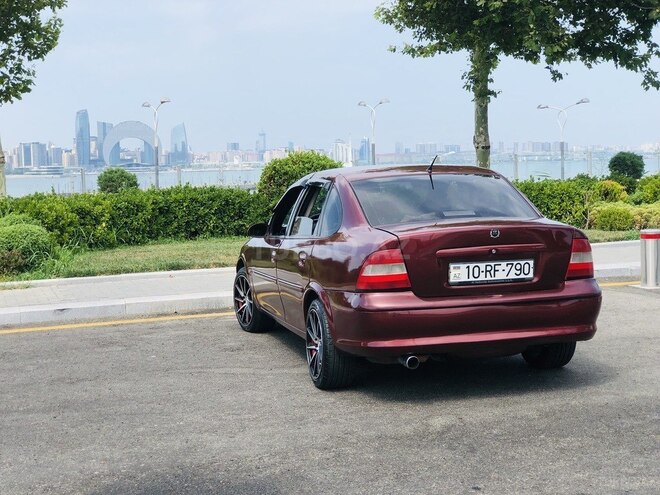 Opel Vectra 1997, 556,782 km - 1.8 l - Bakı