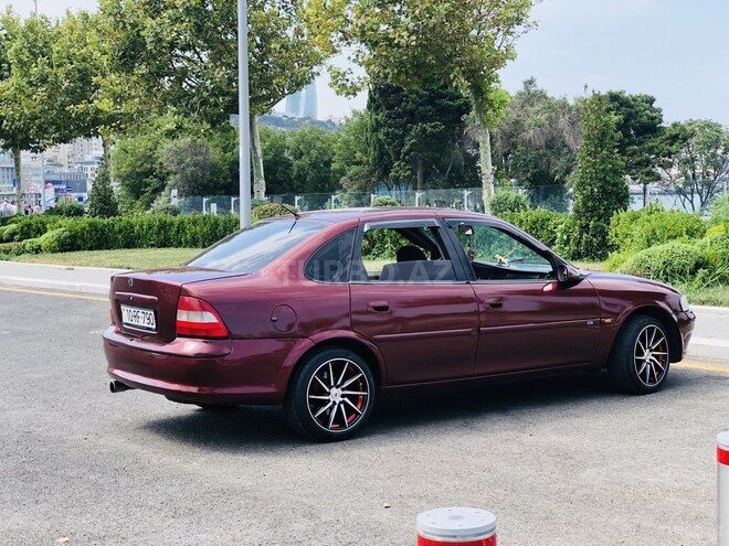 Opel Vectra 1997, 556,782 km - 1.8 l - Bakı