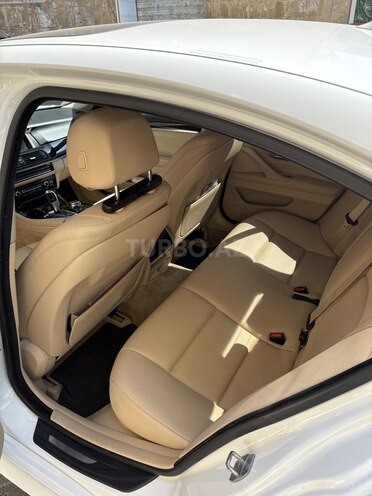 BMW 528 2015, 260,000 km - 2.0 l - Bakı