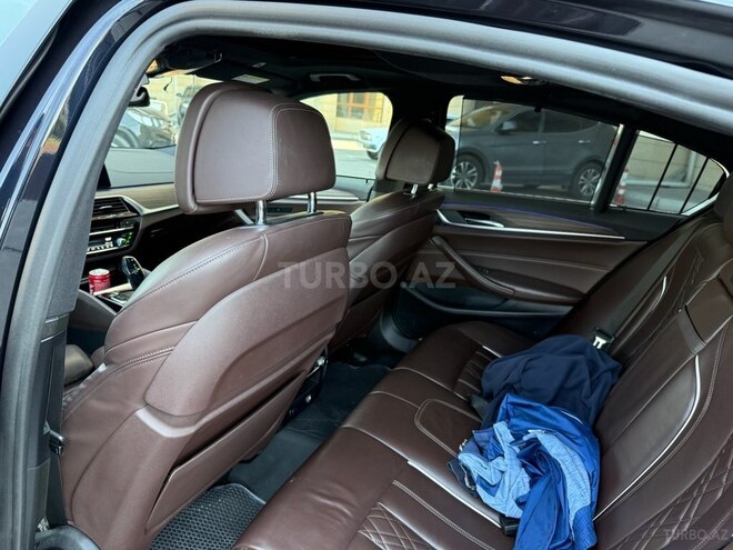 BMW 520 2018, 270,700 km - 2.0 l - Bakı