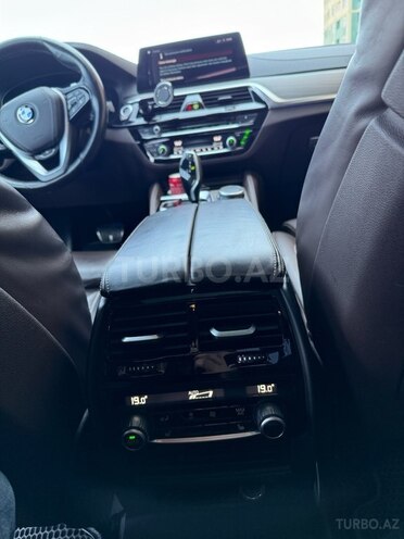 BMW 520 2018, 270,700 km - 2.0 l - Bakı