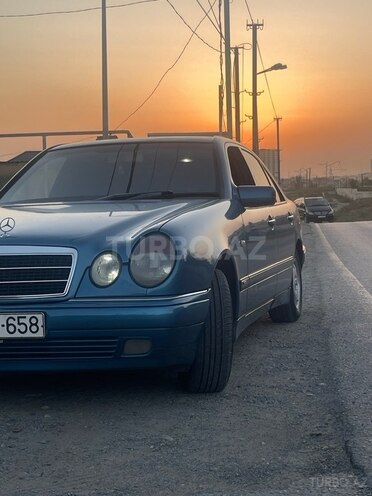 Mercedes E 200 1997, 590,000 km - 2.0 l - Bakı
