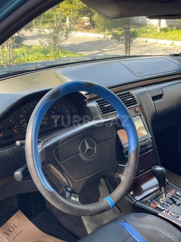 Mercedes E 200 1997, 590,000 km - 2.0 l - Bakı