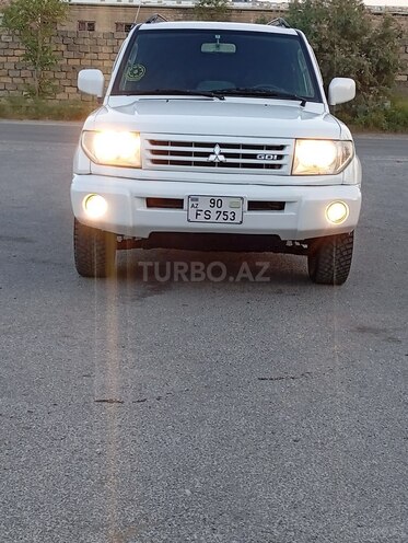 Mitsubishi Pajero io 1999, 327,000 km - 1.8 l - Bakı
