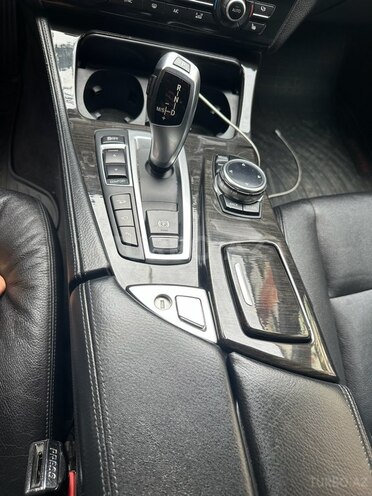 BMW 528 2014, 277,000 km - 2.0 l - Bakı