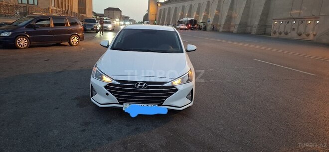 Hyundai Elantra 2020, 125,000 km - 2.0 l - Bakı