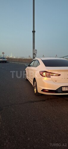Hyundai Elantra 2020, 125,000 km - 2.0 l - Bakı