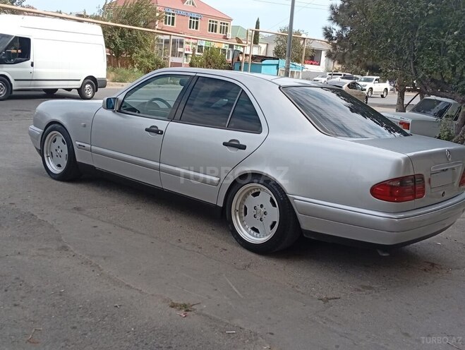 Mercedes E 230 1997, 356,253 km - 2.3 l - Bakı